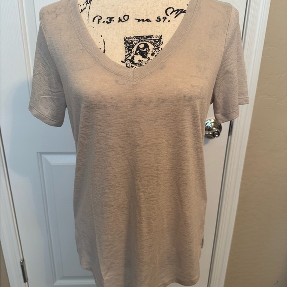 Athleta Tops - Athleta Women’s Breezy Scoop V-Neck Short Sleeve Tee Size Medium EUC
